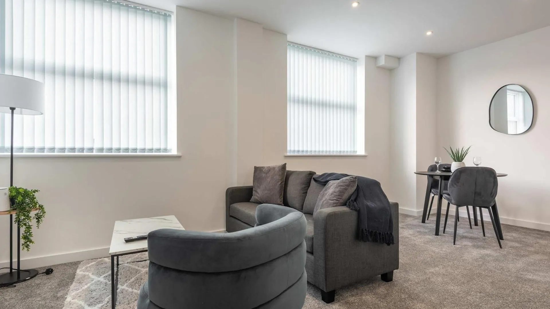 Stylish 1 Bedroom Apartment In Central Hull Kingston upon Hull